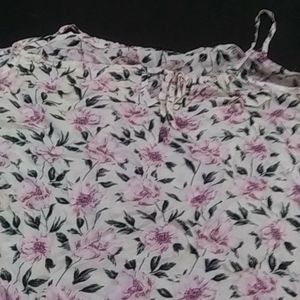 Flowery shirt large
